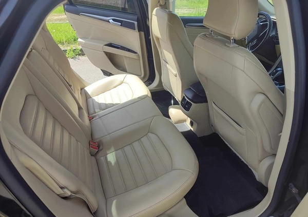 Ford Fusion cena 48000 przebieg: 168000, rok produkcji 2015 z Łapy małe 37